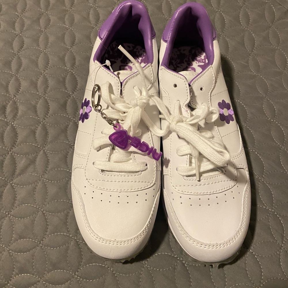 Nice Brand White Shoes.